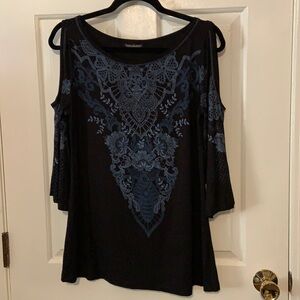 LAST CHANCE 🎁 Vanilla Sugar Cold Shoulder Top